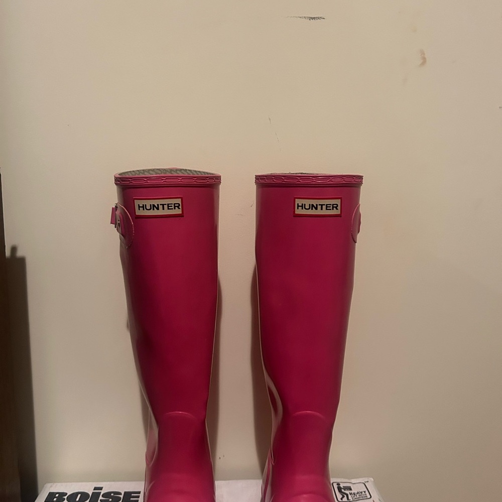 Hunter Pink Waterproof Rain Boots - Picture 2 of 7